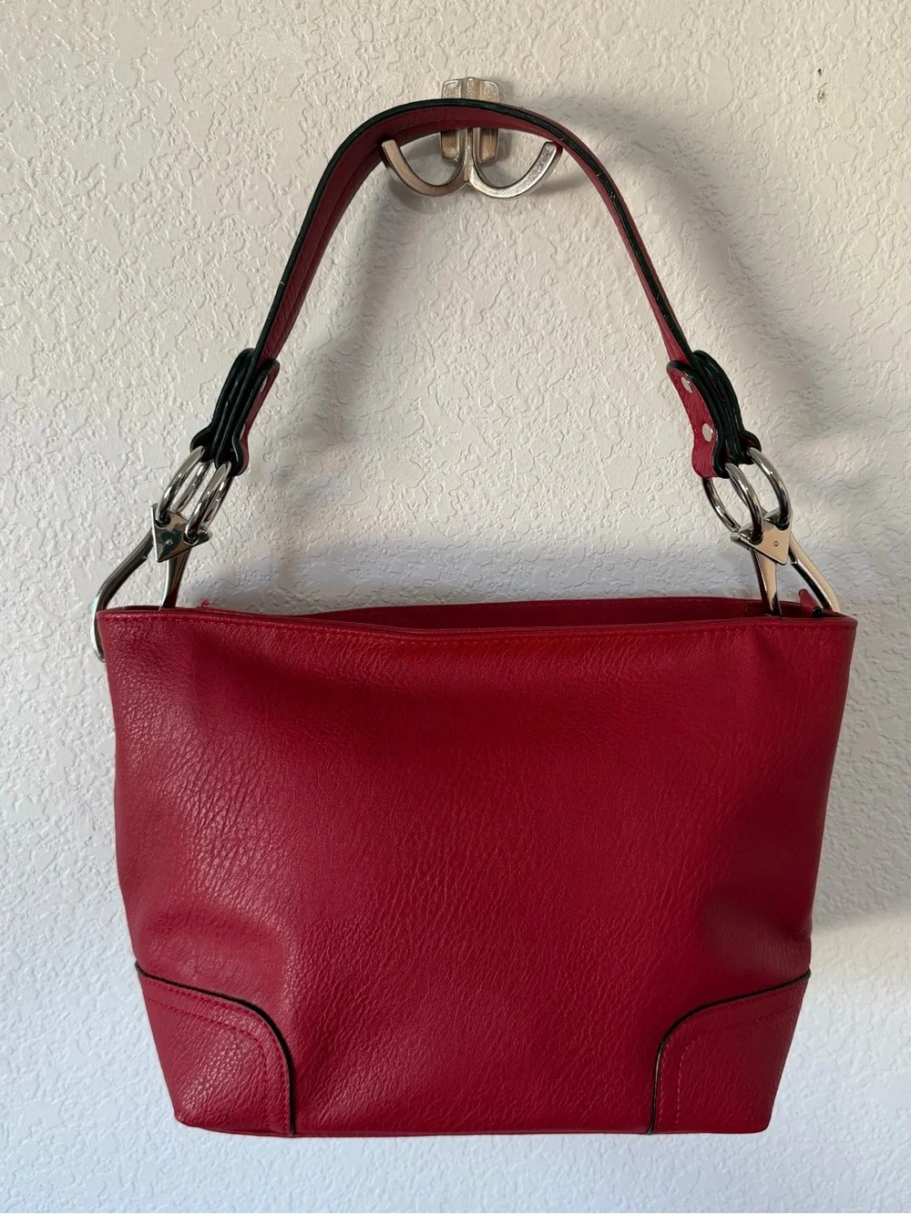 Red Leather Shoulder Bag With Silver Clips